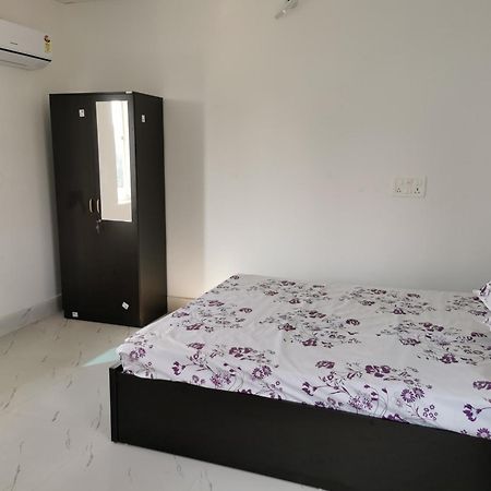 Chairosana Mansion 布巴内什瓦尔 外观 照片
